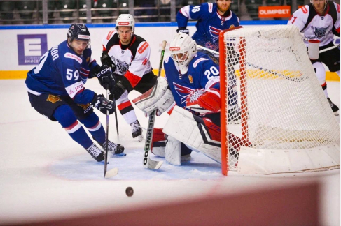 «ТАМБОВ» УСТУПАЕТ «СОКОЛУ» В КРАСНОЯРСКЕ