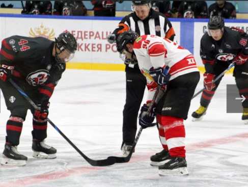 НОЧНАЯ ЛИГА: ПЕРВЫЙ ТУР В ДИВИЗИОНЕ «ЛЮБИТЕЛЬ 40+»