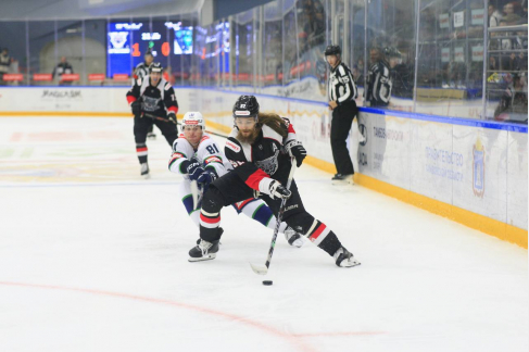 «ВОЛКИ» ПОБЕЖДАЮТ ПО БУЛЛИТАМ