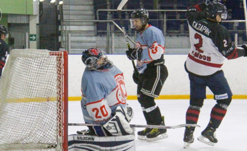 НОЧНАЯ ЛИГА: ТРИНАДЦАТЫЙ ТУР В ДИВИЗИОНЕ «ЛЮБИТЕЛЬ 40+»