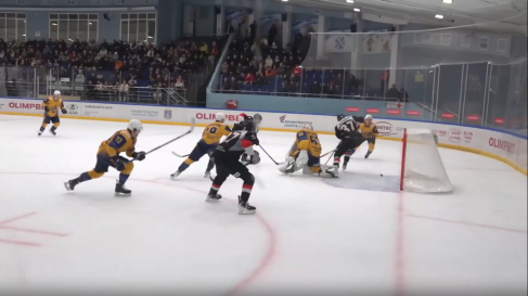 ПОСЛЕ ПОБЕДЫ НАД ЛИДЕРОМ - ПОРАЖЕНИЕ ОТ АУТСАЙДЕРА