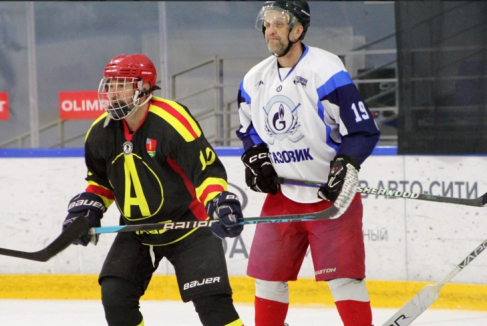 НОЧНАЯ ЛИГА: ВАЖНЫЕ МАТЧИ В ДИВИЗИОНАХ "ЛЮБИТЕЛЬ 40+" И "ЛЮБИТЕЛЬ 50+" НОЧНАЯ ЛИГА: ВАЖНЫЕ МАТЧИ В ДИВИЗИОНАХ "ЛЮБИТЕЛЬ 40+" И "ЛЮБИТЕЛЬ 50+"