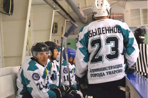 40+. "Ветераны Уварово" переиграли "Бондарей"