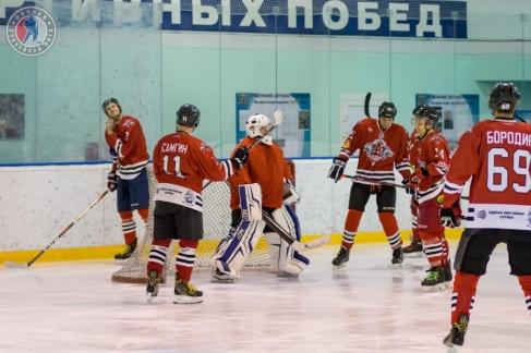 18+. "Авангард" не смог удержать "Вымпел"